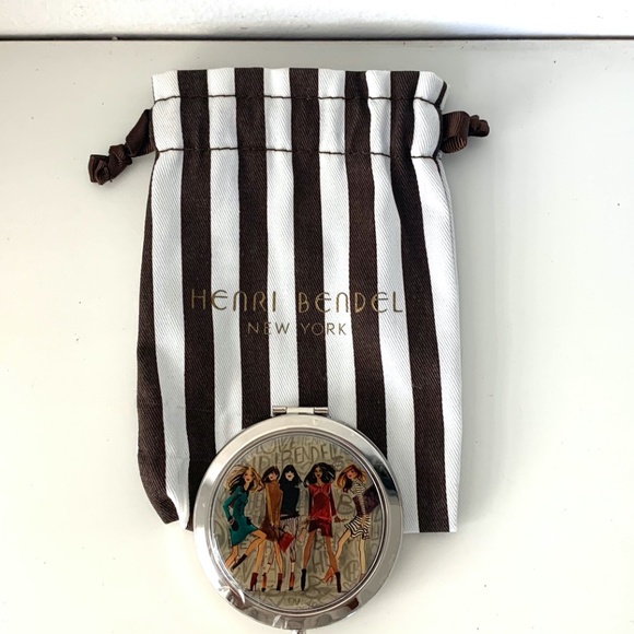 Henri Bendel Compact Mirror With Bag Graffiti Girls - NWT - Picture 3 of 7
